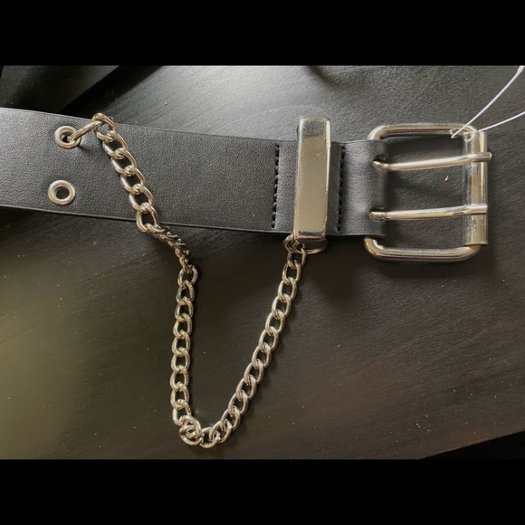 Beautiful black leather adjustable belt with two rows shiny metal eyelets 80 cm - Picture 3 of 6